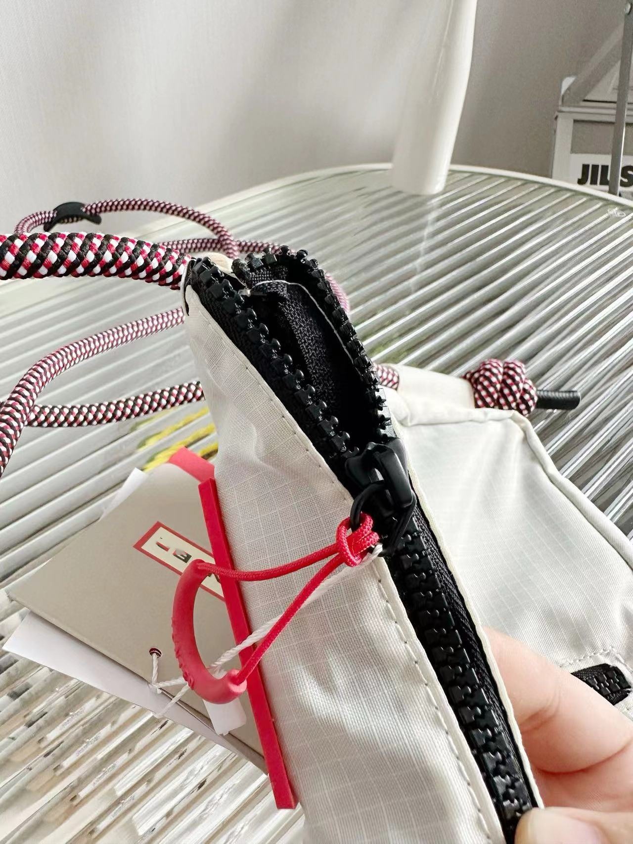 Adjustable shoulder straps, zi - Travel Accessories Kit incelemesi ve fiyatı