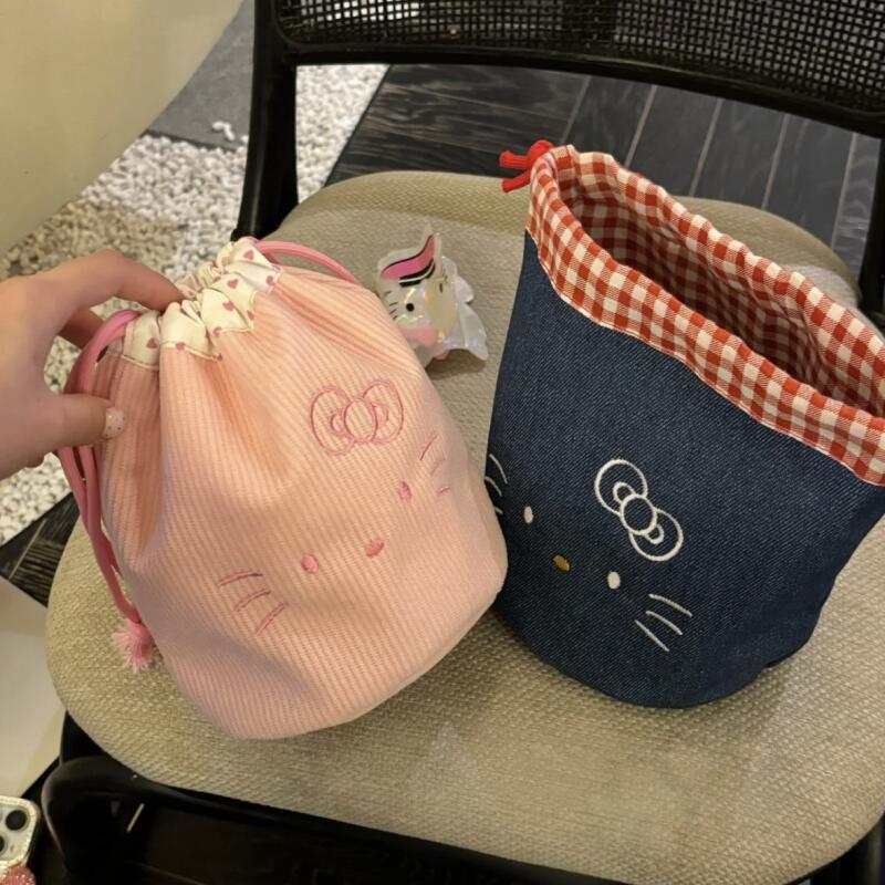 Sanrio Hello Kitty Portable Co - Travel Accessories Kit incelemesi ve fiyatı