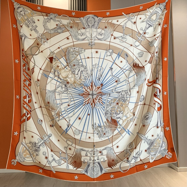 Luxury Brand Scarf Large Silk  - Travel Accessories Deals incelemesi ve fiyatı
