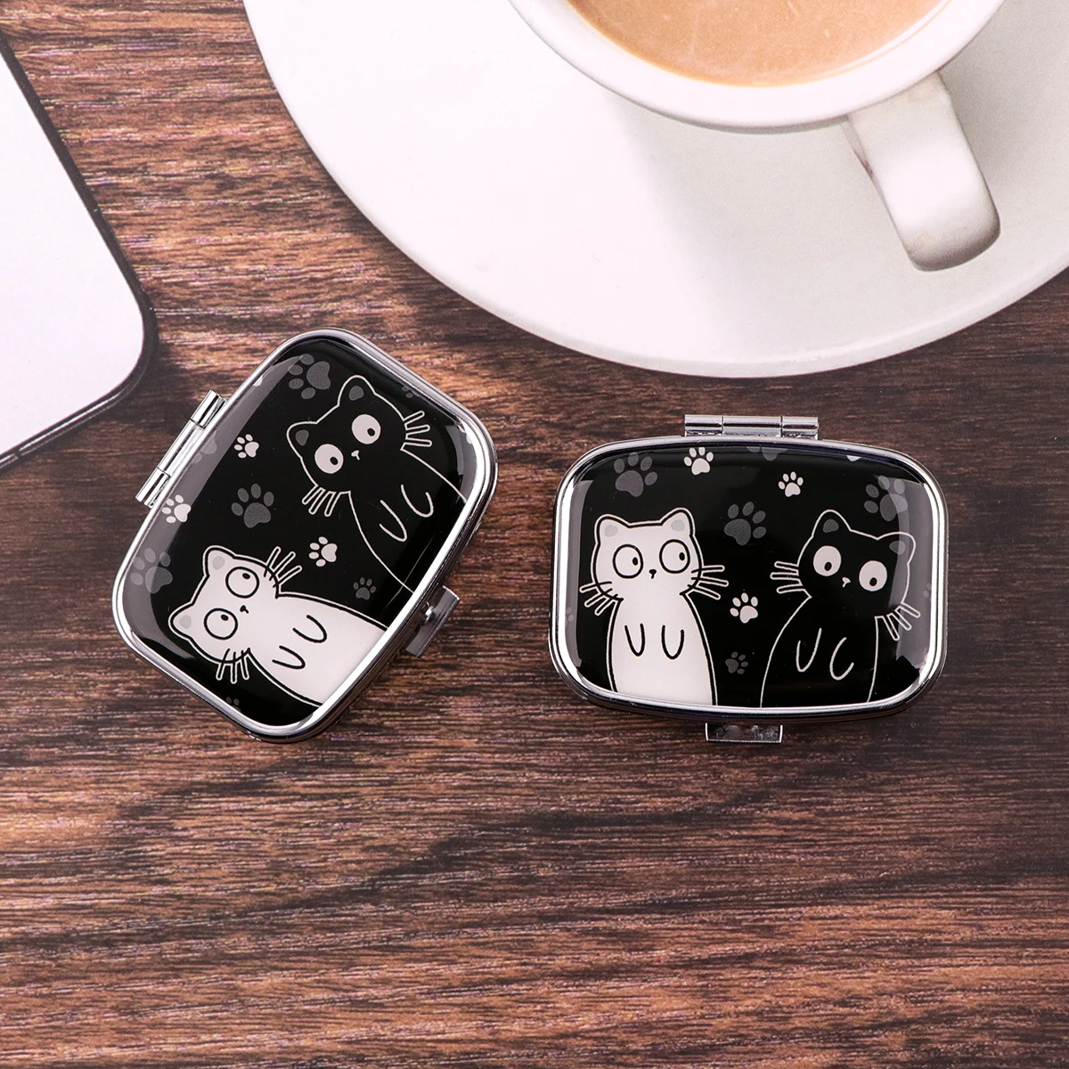 Cartoon Black And White Cat Tr - Travel Accessories Kit incelemesi ve fiyatı